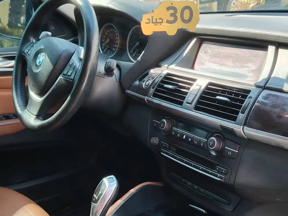 BMW X6 2011 رياضية فاخرة  - صورة 8