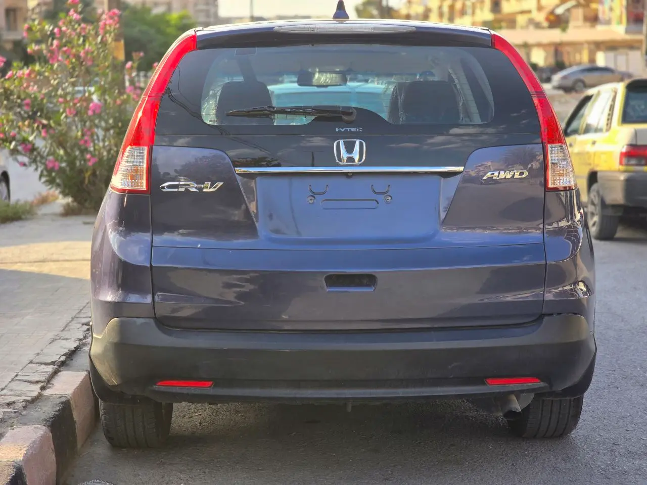 هوندا CR-V 2013 بحالة ممتازة - صورة 5