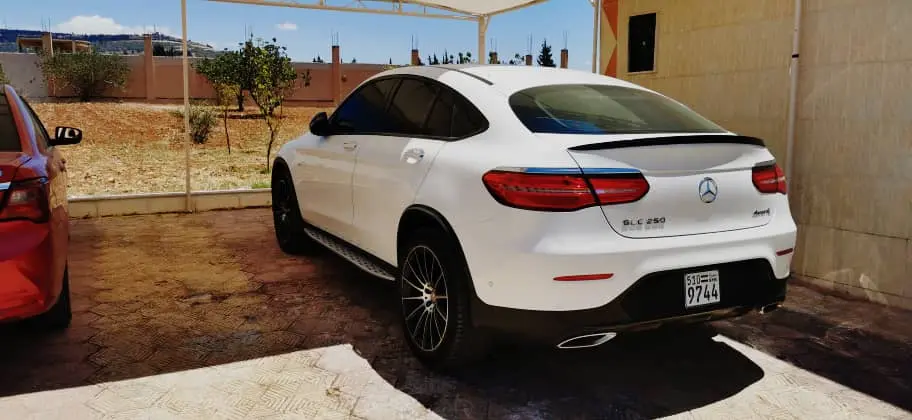 مرسيدس 250 GLC كوبيه 2017 بحالة الوكالة - صورة 5