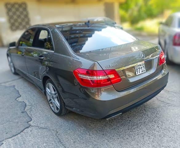 مرسيدس E300 2012 - صورة 1