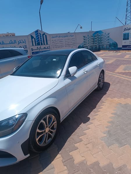مرسيدس C300 2017 - صورة 3