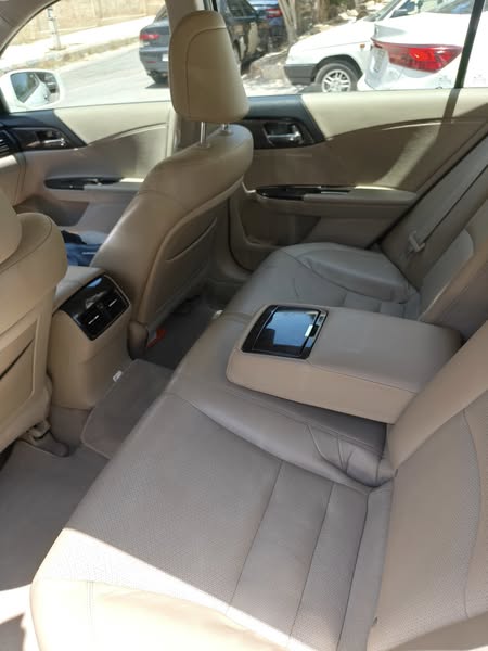 هوندا أكورد 2015 - صورة 1