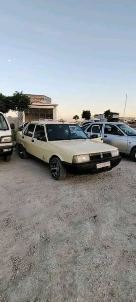 فيات شاهين 2001 - صورة 1