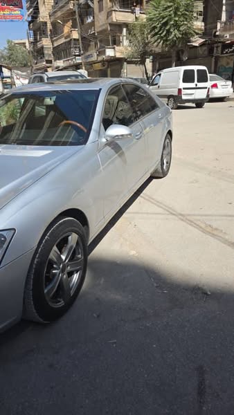 مرسيدس S500 2009 - صورة 2