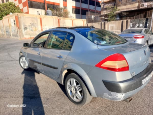 رينو ميغان 2005 - صورة 1