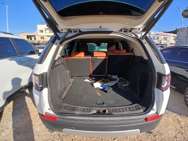 لاند روفر Discovery Sport 2016 - صورة 1