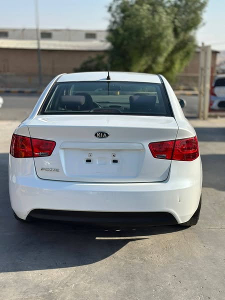 كيا فورتي 2012 - صورة 3