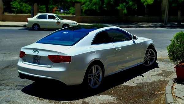 أودي A5 كوبيه 2011 - صورة 2