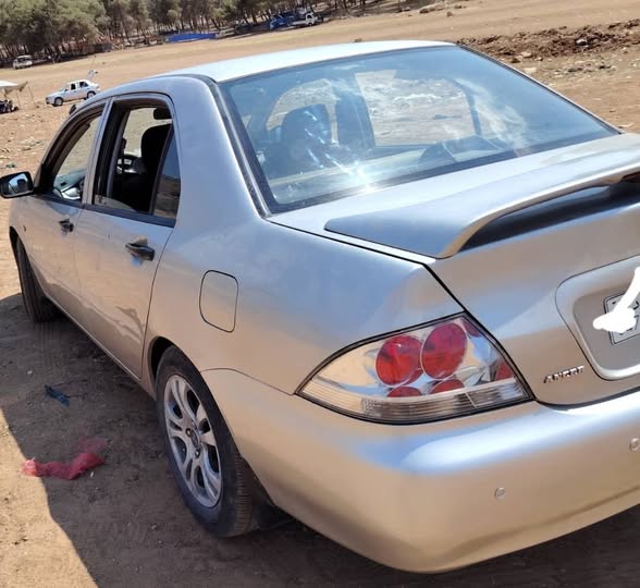 ميتسوبيشي لانسر 2006 - صورة 2