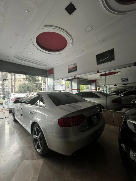 اودي A4 2012 - صورة 3
