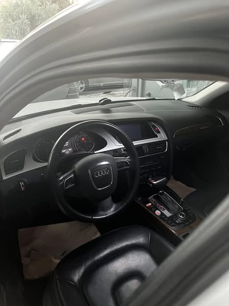 اودي A4 2012 - صورة 4