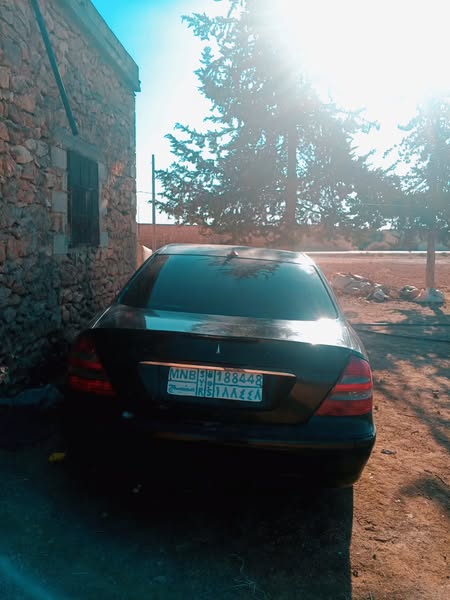 مرسيدس E200 2007 - صورة 4