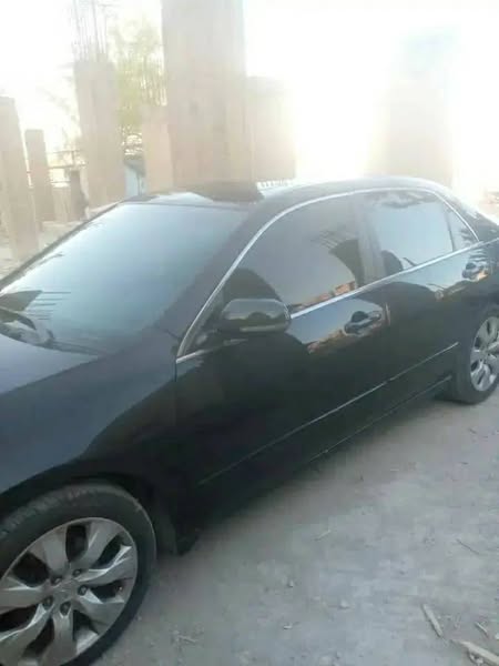 هوندا أكورد 2005 - صورة 2