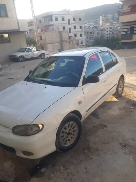 هيونداي اكسنت 1998 - صورة 2