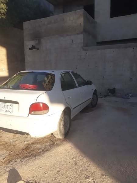هيونداي اكسنت 1998 - صورة 1
