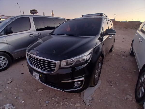 كيا كرنفال 2015 - صورة 1