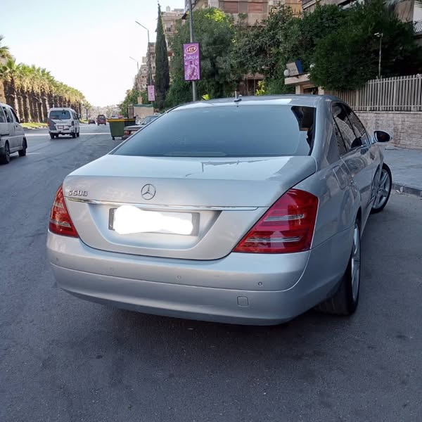 مرسيدس S-Class 2006 - صورة 2