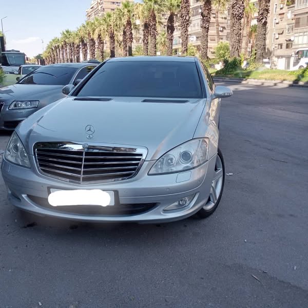 مرسيدس S-Class 2006 - صورة 1