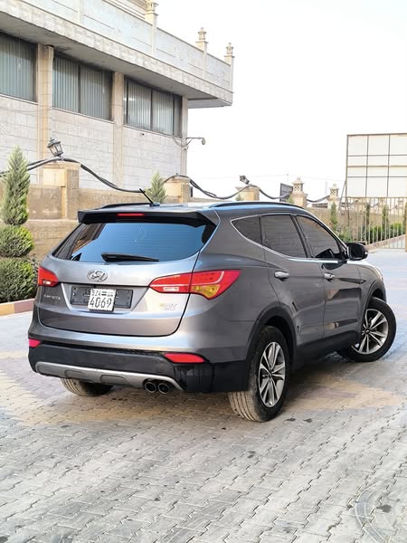هيونداي Santa Fe 2015 - صورة 5