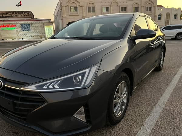 هيونداي افانتي 2019 - صورة 2