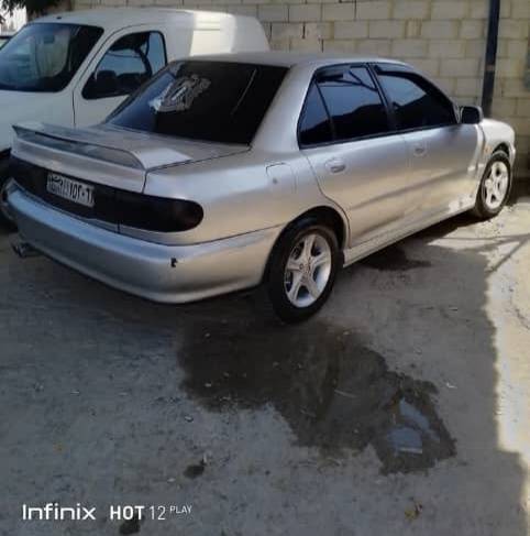 ميتسوبيشي لانسر 1993