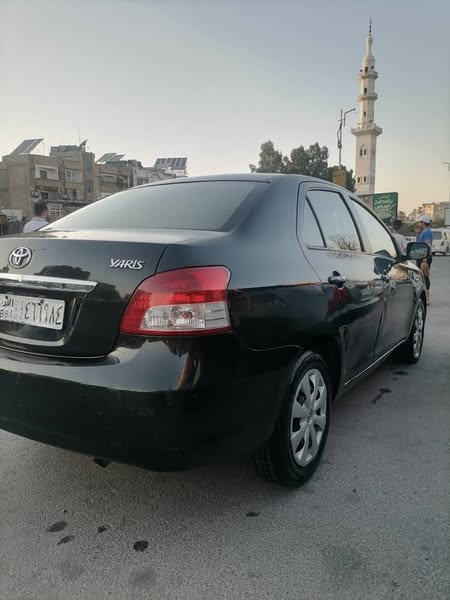 تويوتا يارس 2009 - صورة 5