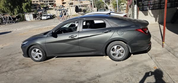 هيونداي أفانتي 2021 - صورة 3