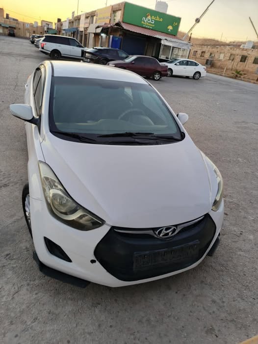 هيونداي Elantra 2012 - صورة 1
