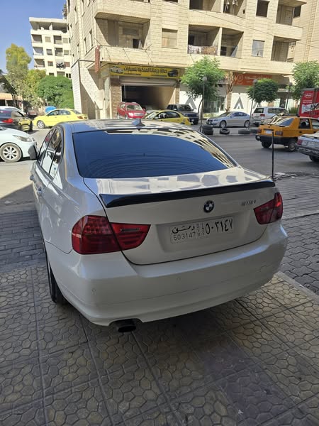 بي إم دبليو 316i 2011 - صورة 4