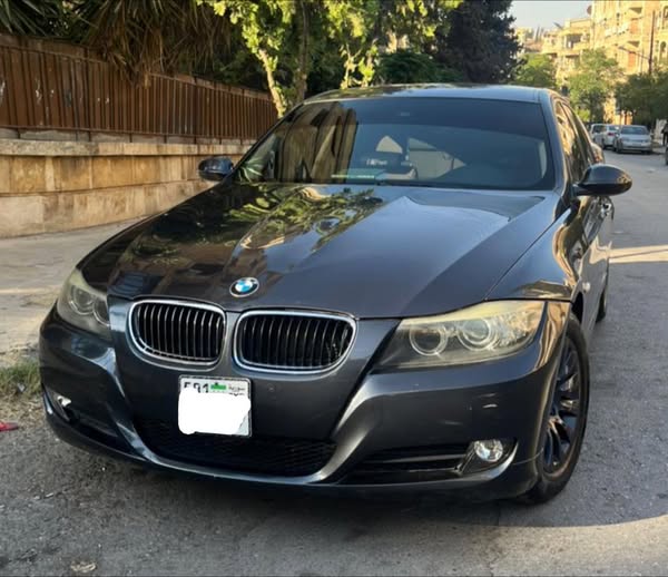بي إم دبليو 320 2008 - صورة 1