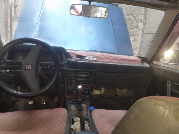 ميتسوبيشي لانسر 1983 - صورة 2