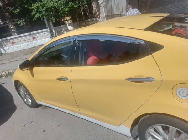 هيونداي Elantra 2014 - صورة 5