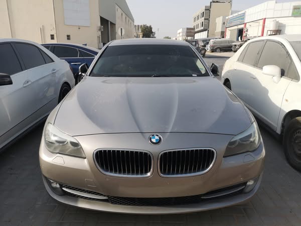 بي إم دبليو 520i 2014 - صورة 1