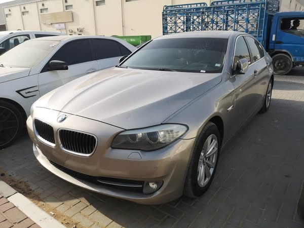 بي إم دبليو 520i 2014 - صورة 4