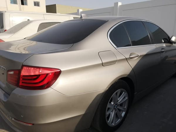 بي إم دبليو 520i 2014 - صورة 3