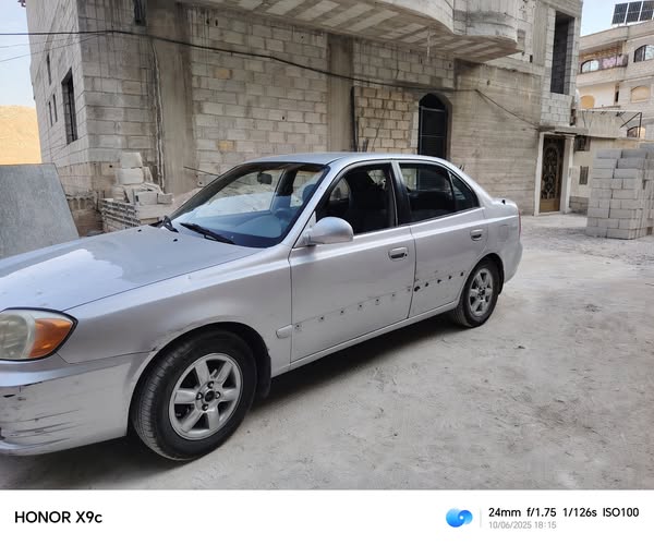 هيونداي اكسنت 2002 - صورة 4