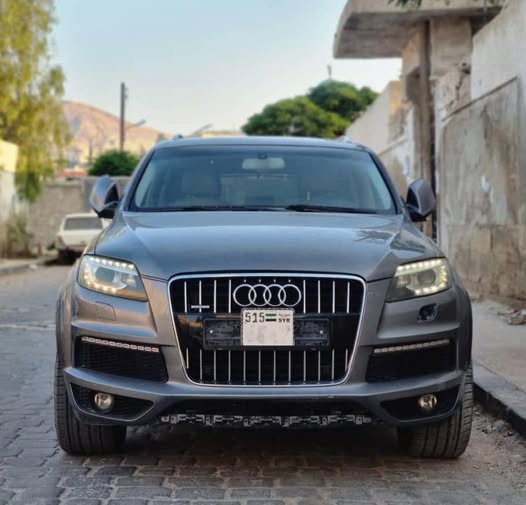 أودي Q7 2012
