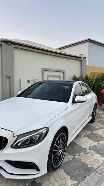 مرسيدس C300 2017 - صورة 2
