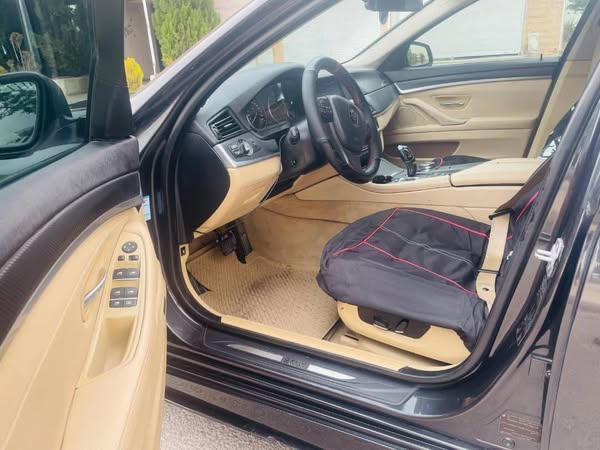 بي إم دبليو 520i 2014 - صورة 5