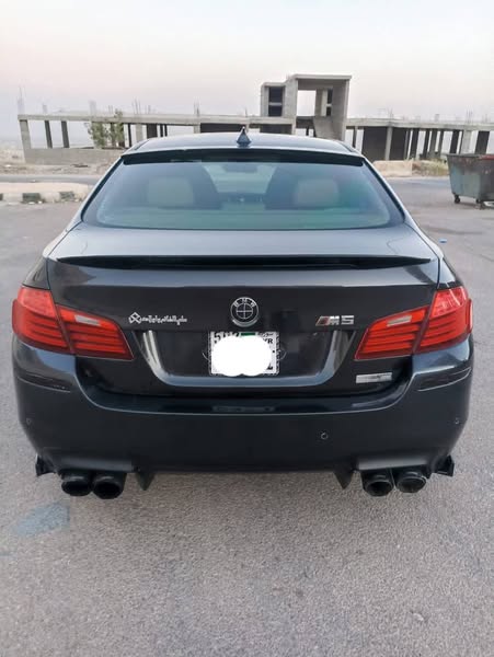 بي إم دبليو 520i 2014 - صورة 3