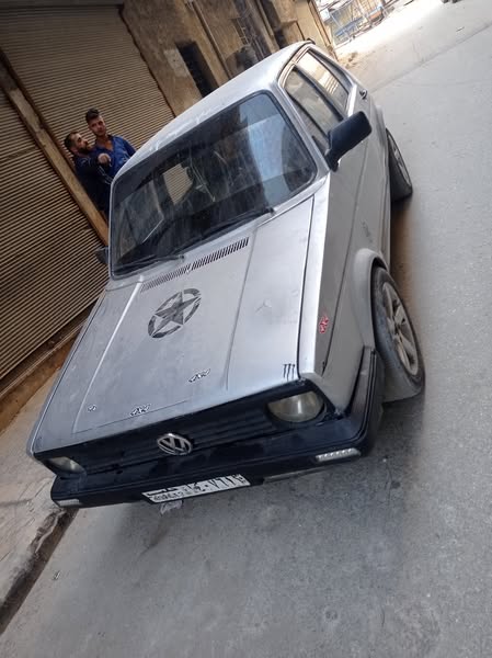 فولكس فاجن جولف 1976 - صورة 5
