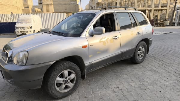 هيونداي سنتافي 2004 - صورة 4