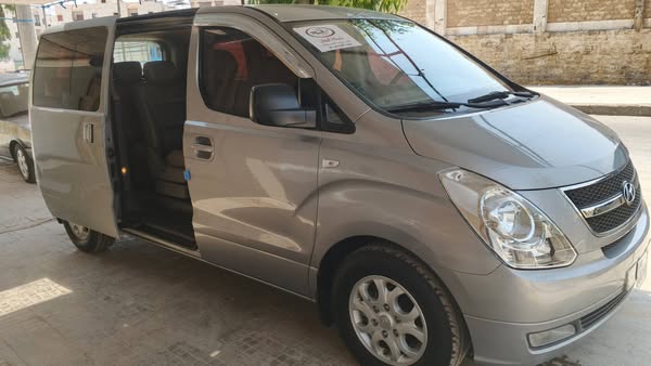 هيونداي H-1 2015 - صورة 1