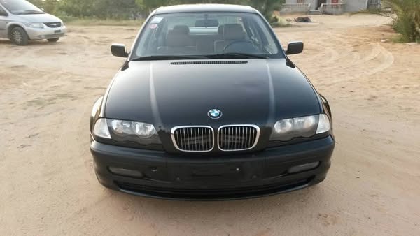 بي إم دبليو 323 2003 - صورة 1