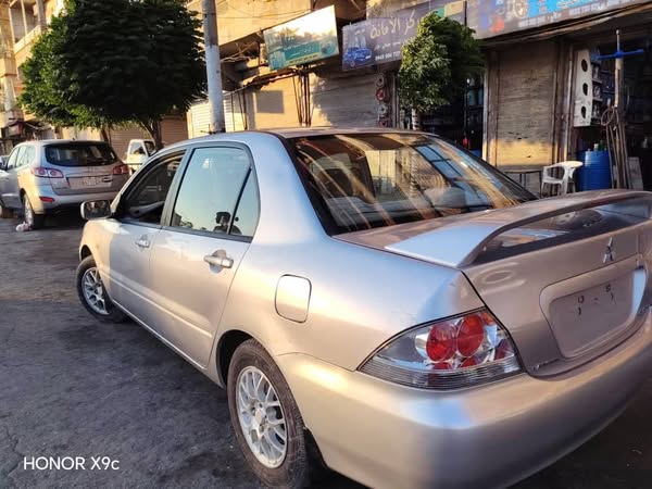 ميتسوبيشي لانسر 2005 - صورة 1