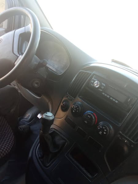 هيونداي H-1 2008 - صورة 5