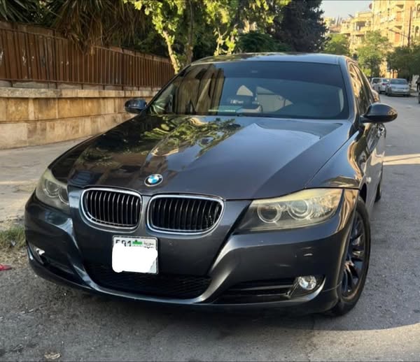 بي إم دبليو 320 2008 - صورة 1