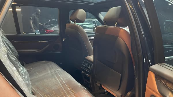بي إم دبليو X5 2014 - صورة 4