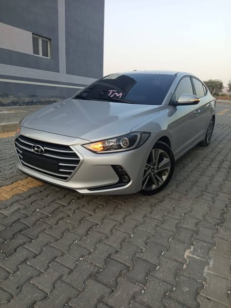 هيونداي افانتي 2018 - صورة 1