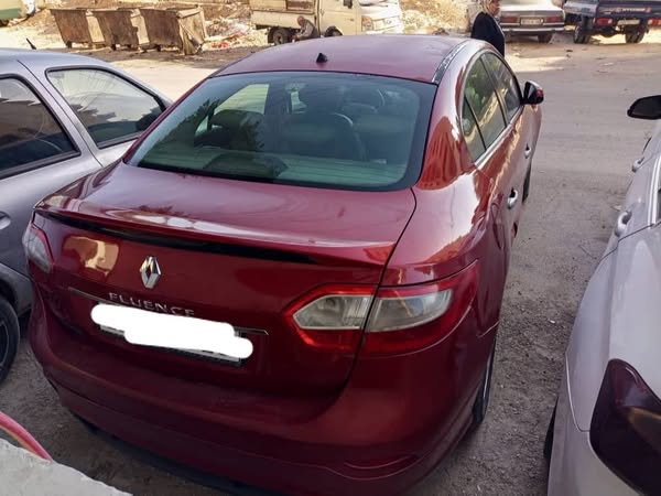 رينو فلونس 2010 - صورة 1